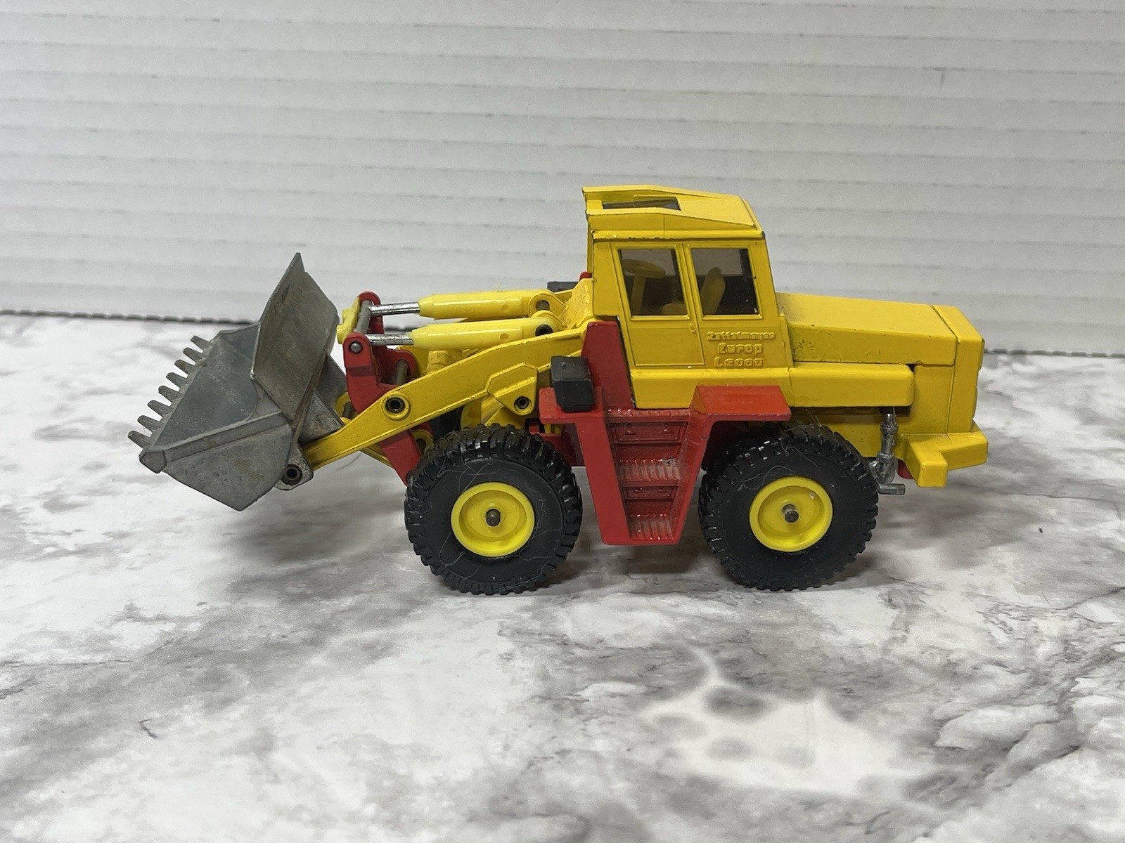 Siku #1270 Zettelmeyer Lader Front Loader 1:55 Die Cast Model Germany V270
