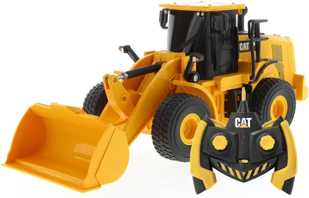 1:35 Caterpillar Radio Control 950M Wheel Loader – Diecast Masters – 23003