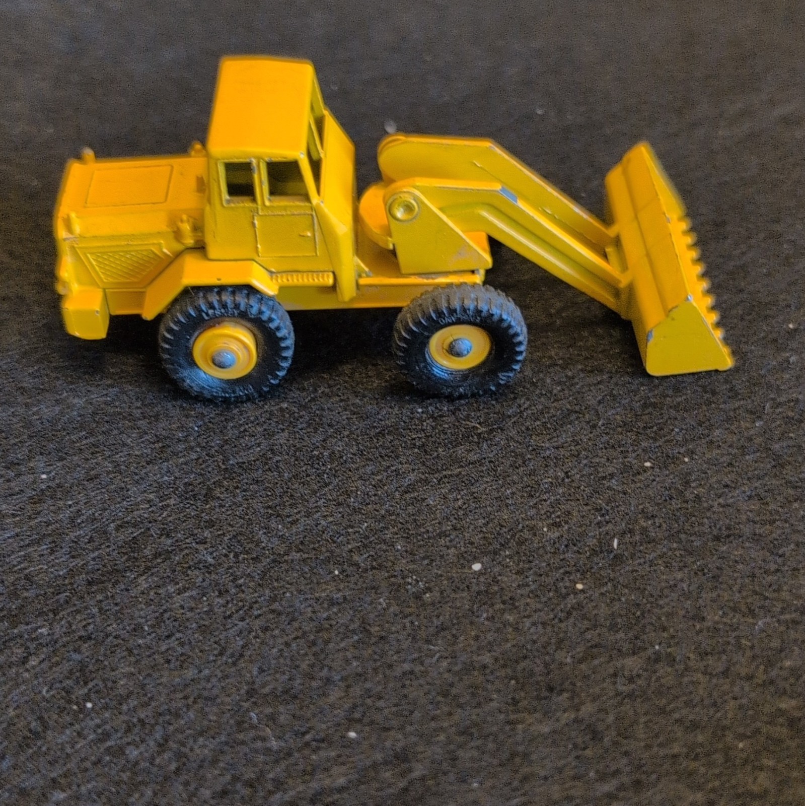 Lot of Vintage Lesney Matchbox Regular Wheels Construction Trucks #6 #16 #58 #69