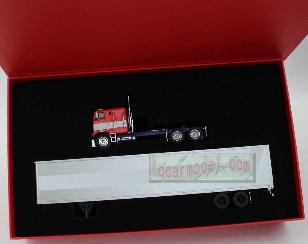 1/64 596 2026 HEC Peterbilt Optimus Prime Truck Car model Diecast