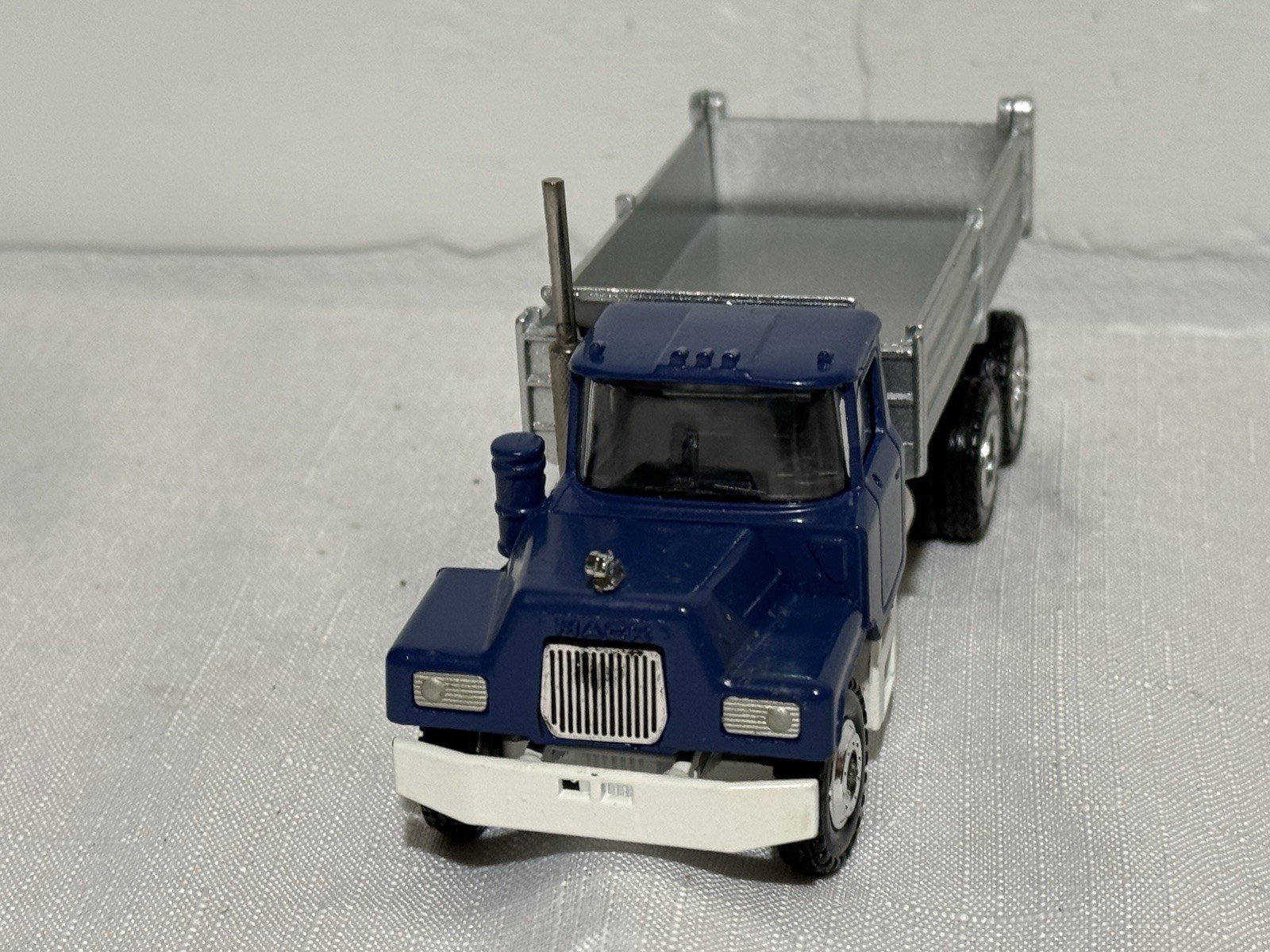 Conrad 1:50 Blue Cab Mack R Model Dump Truck #3640 With Box Diecast Metal