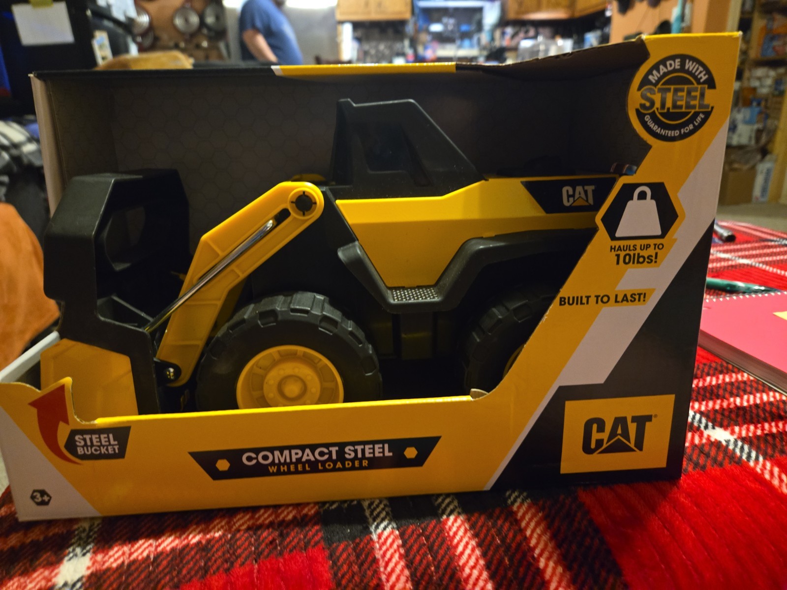 Cat Compact Steel Wheel Loader – 12″ Construction Toy with Real Working Loader