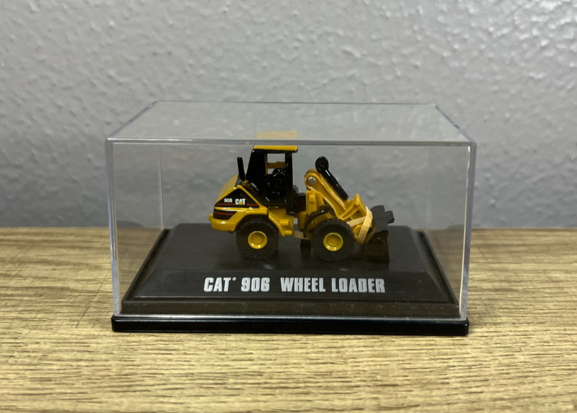 Norscot Construction Mini’s Cat 906 Wheel Loader – Diecast Toy – 2006 Norscot