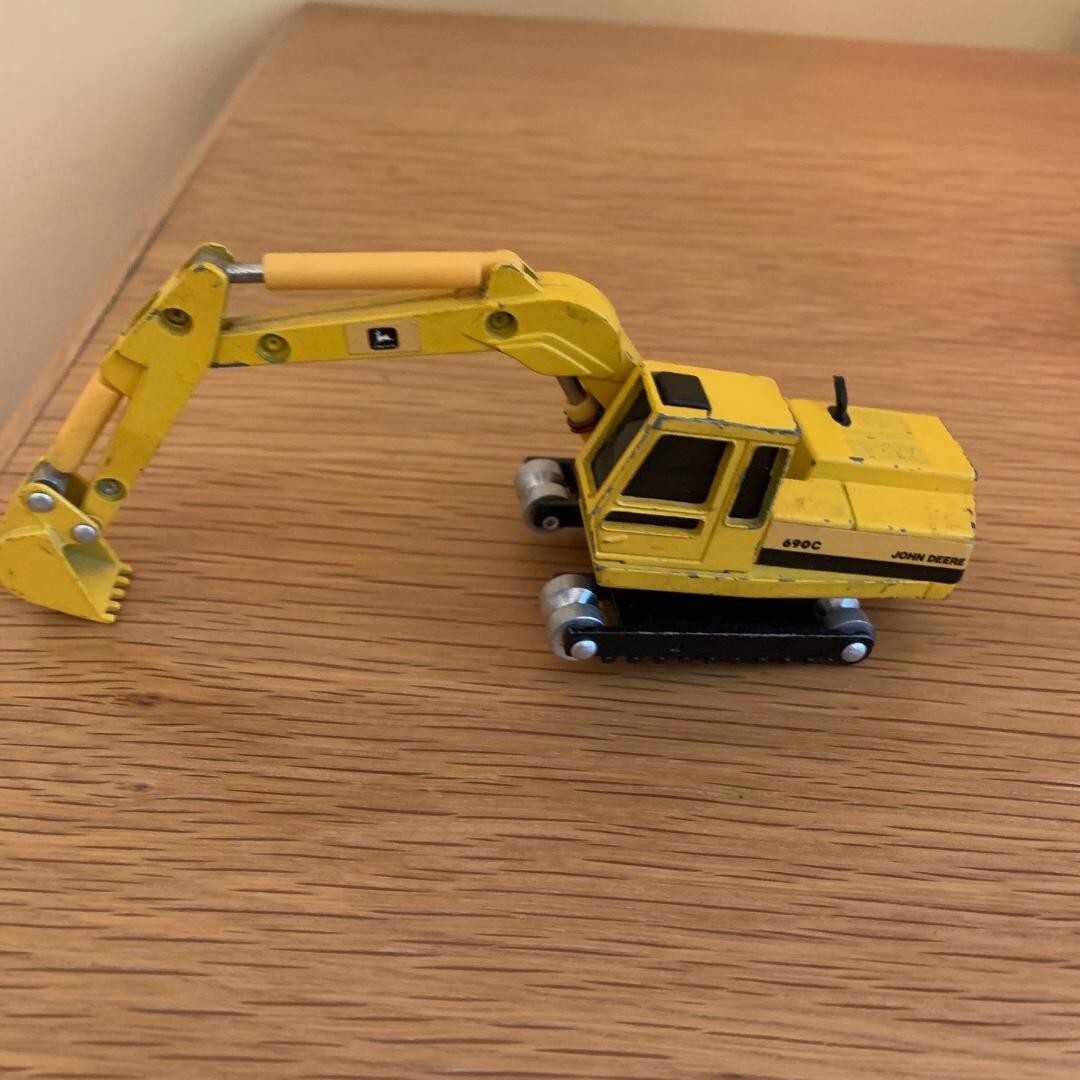 Ertl John Deere 690C Excavator, John Deer Bull Dozer, John Deere 4 WD Tractor