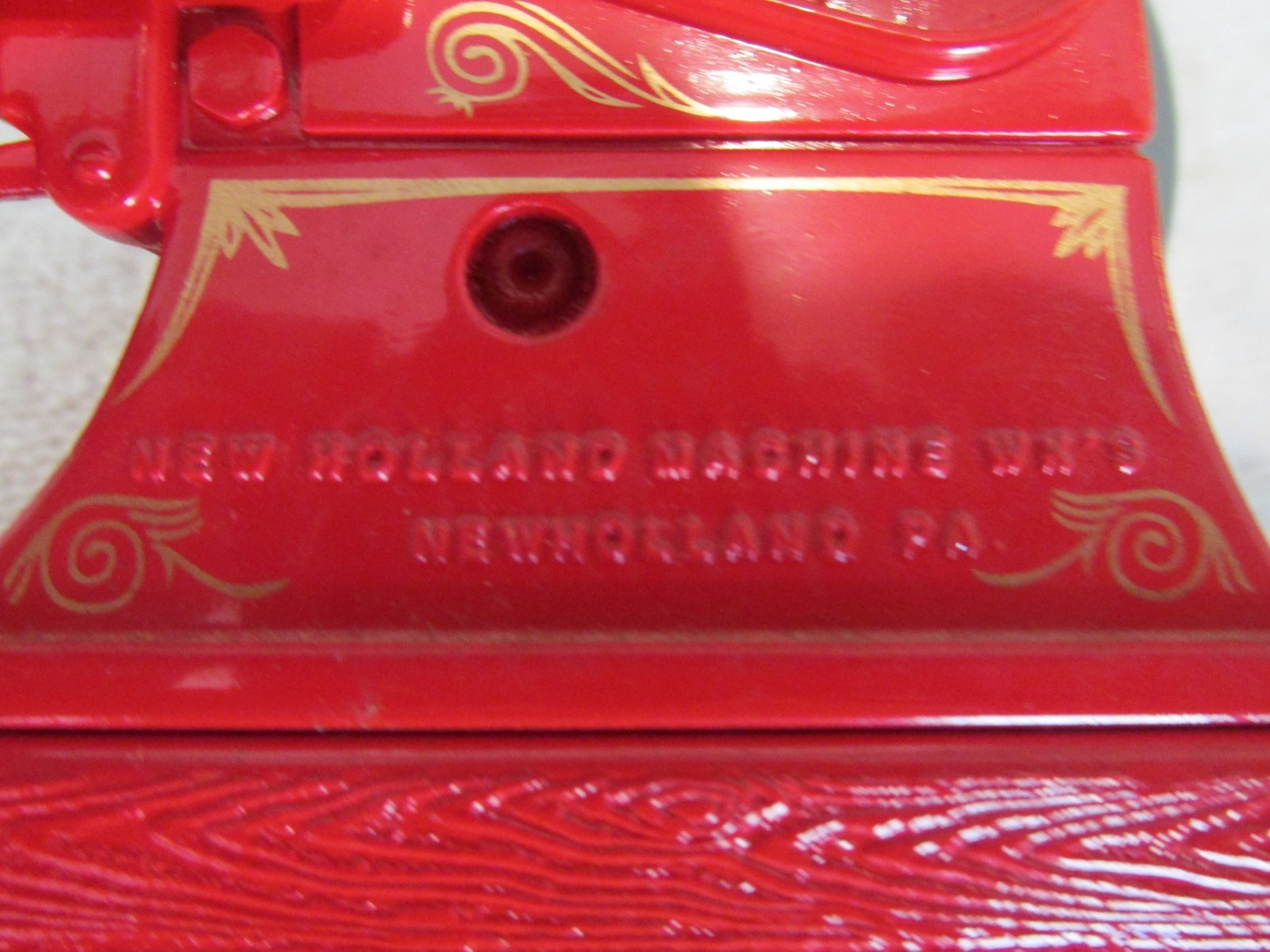 1/8 SCALE NEW HOLLAND 100TH ANNIVERSARY ENGINE