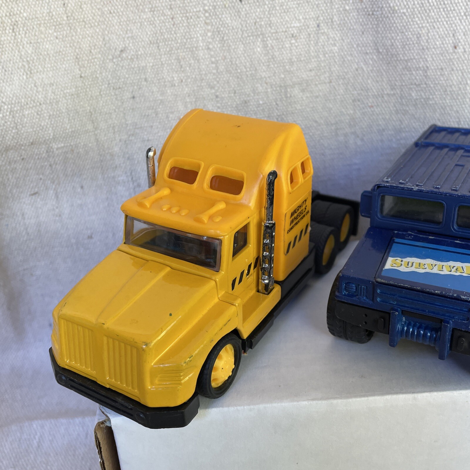 3 SOMA MIGHTY WHEELS TRUCKs DIECAST METAL HOOD OPENS Used
