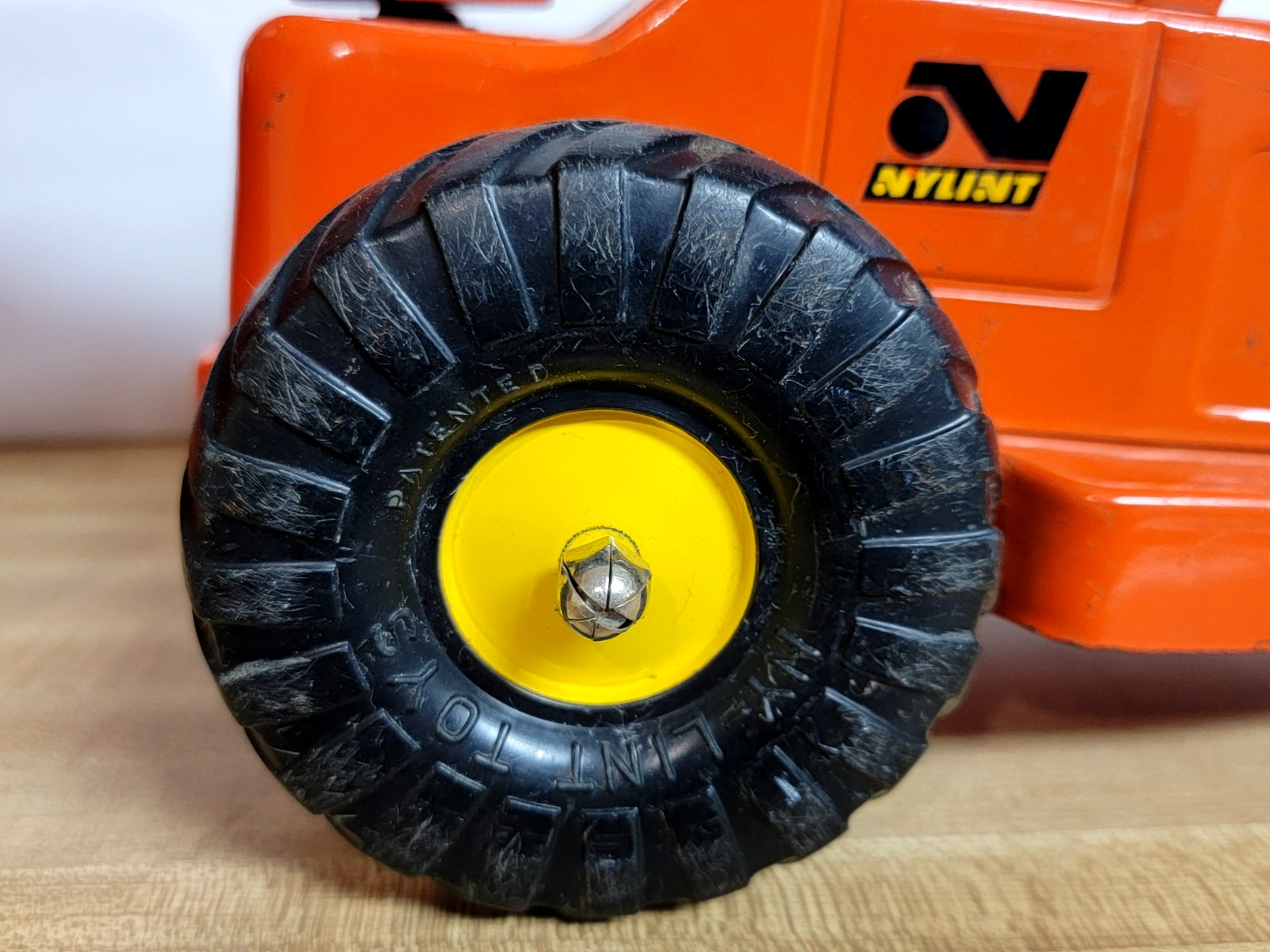 Vintage 1960s NYLINT 4600 HYDRAULIC DUMPER construction toy 23″ Ny Lint READ